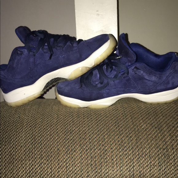 Jordan 11’s Derek Jeter size 10 - Picture 2 of 4